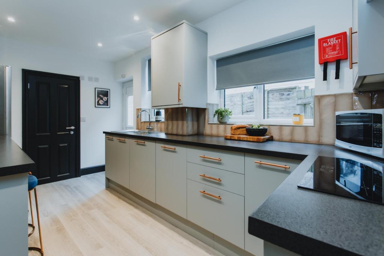 Townhouse House Ideal Contractors In Rugby Esterno foto