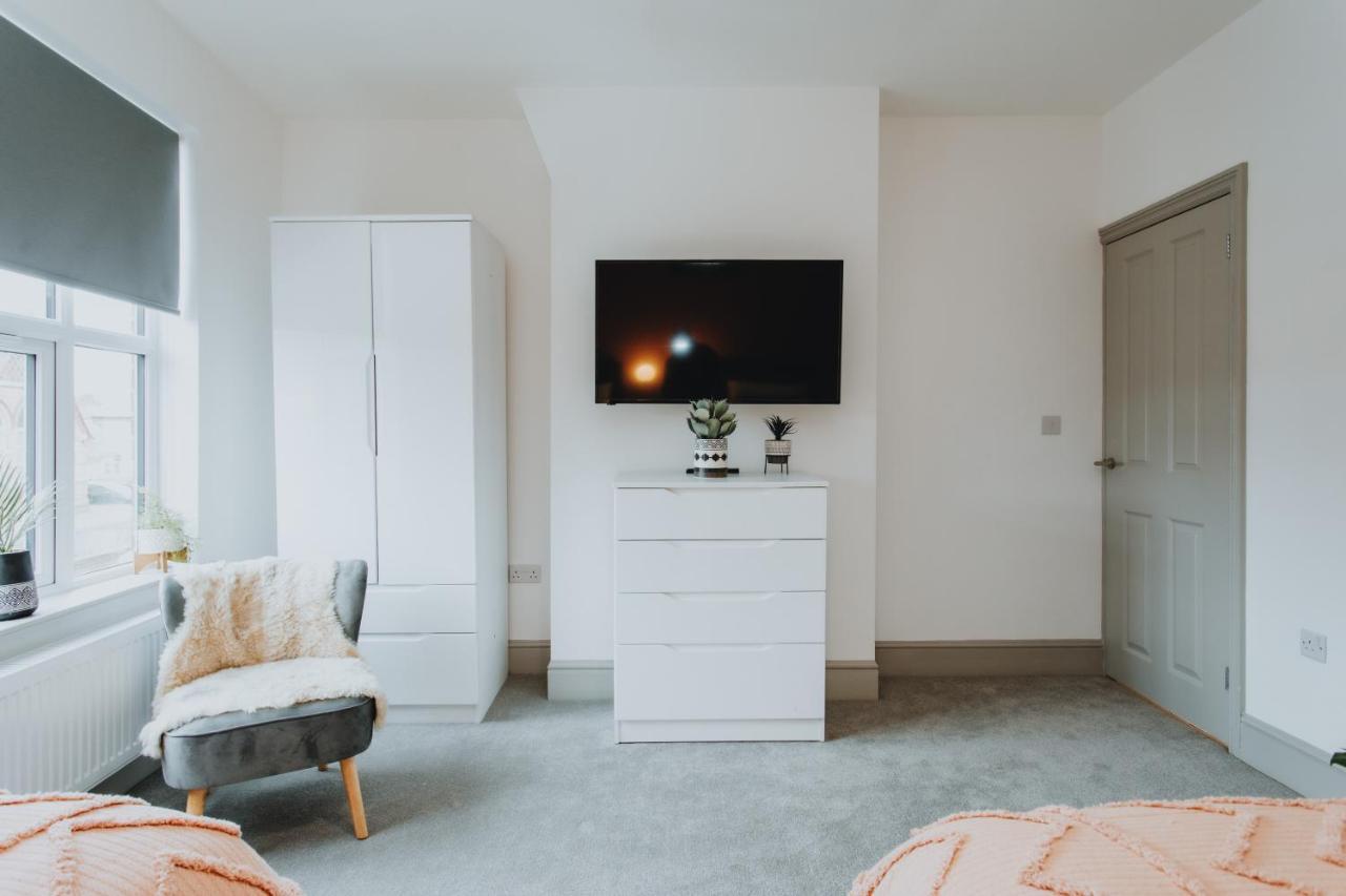 Townhouse House Ideal Contractors In Rugby Esterno foto