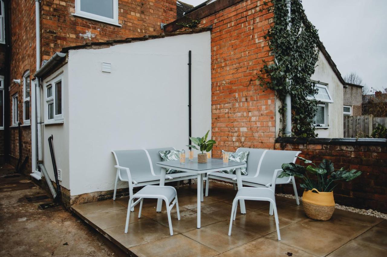 Townhouse House Ideal Contractors In Rugby Esterno foto