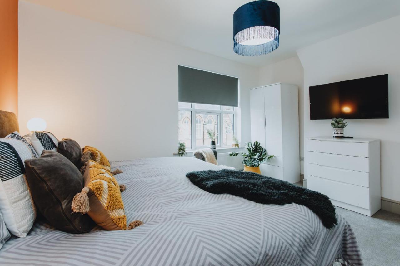 Townhouse House Ideal Contractors In Rugby Esterno foto