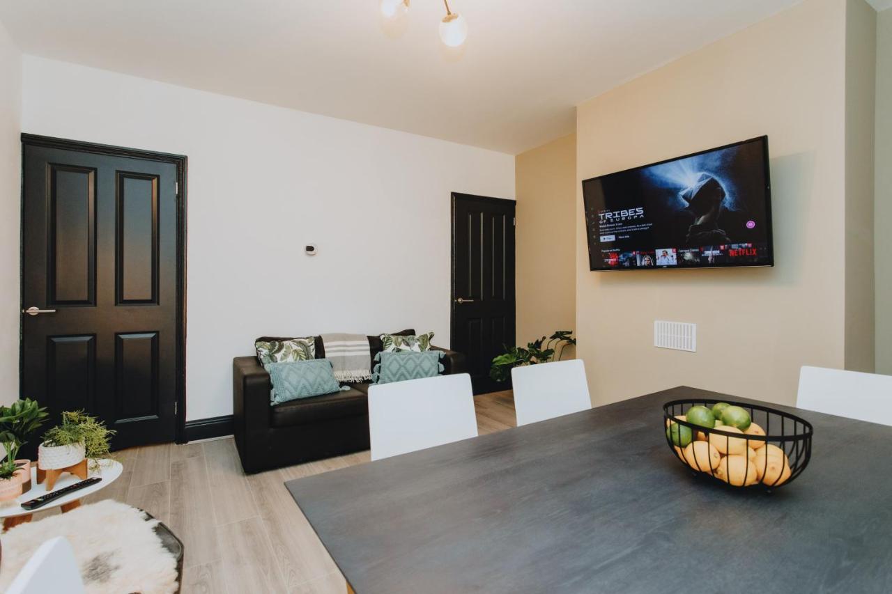 Townhouse House Ideal Contractors In Rugby Esterno foto