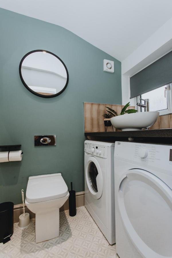 Townhouse House Ideal Contractors In Rugby Esterno foto