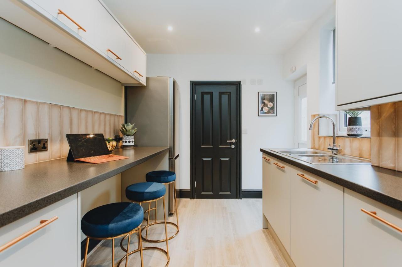 Townhouse House Ideal Contractors In Rugby Esterno foto